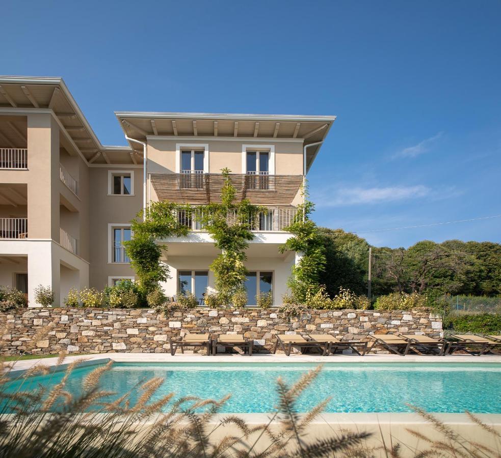 La Mascarana Appartement Lesa Buitenkant foto