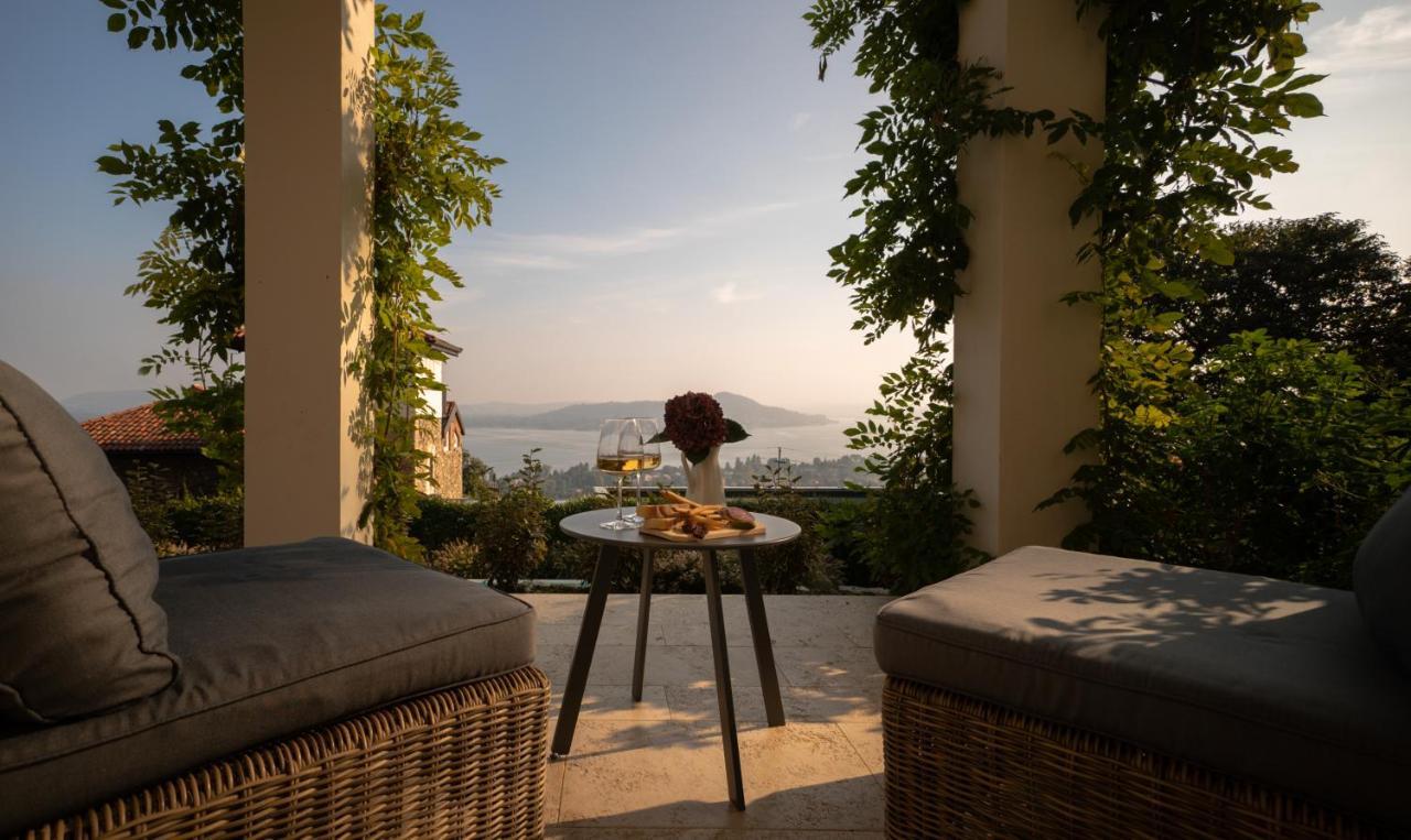 La Mascarana Appartement Lesa Buitenkant foto